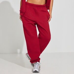 UltraFleece Boyfriend Sweatpants in red, size M